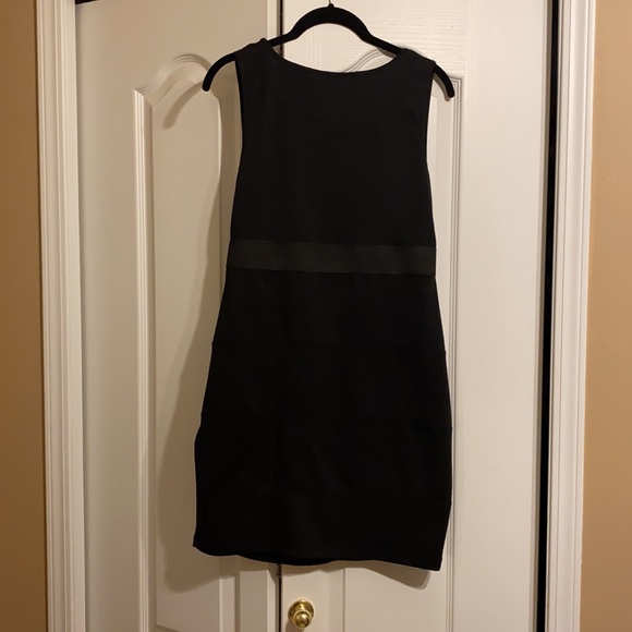 Black dress with gold beads - Picture 3 of 4